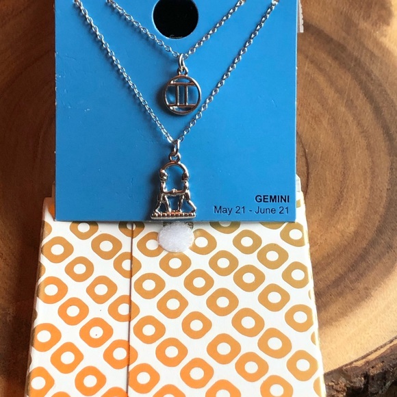 BNIB 2-pc Gemini Pendant Set, Silver - Picture 7 of 8